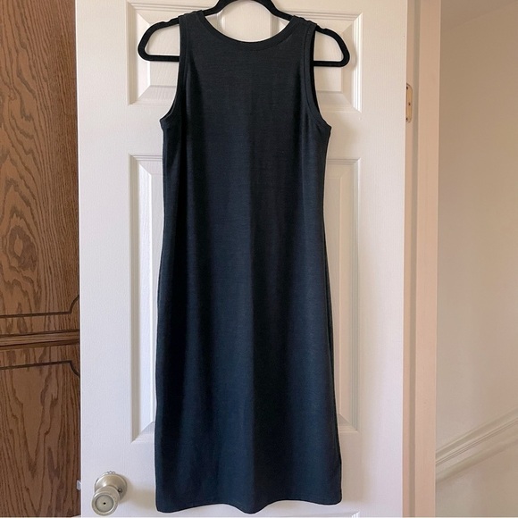 Gap Black Midi Dress sleeveless Crew Neck Knit Stretchy Size XS Fits Like M - Picture 1 of 14